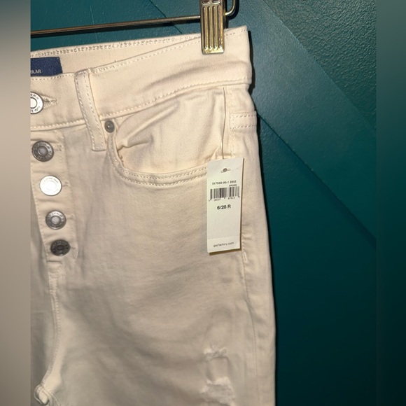 Gap High Rise White Button-Fly Jeans - Picture 3 of 9